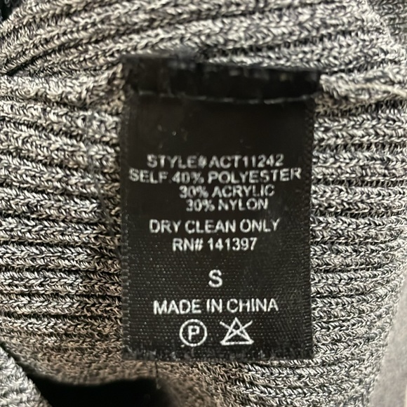 Astr The Label Ribbed Crop Top - Picture 4 of 4